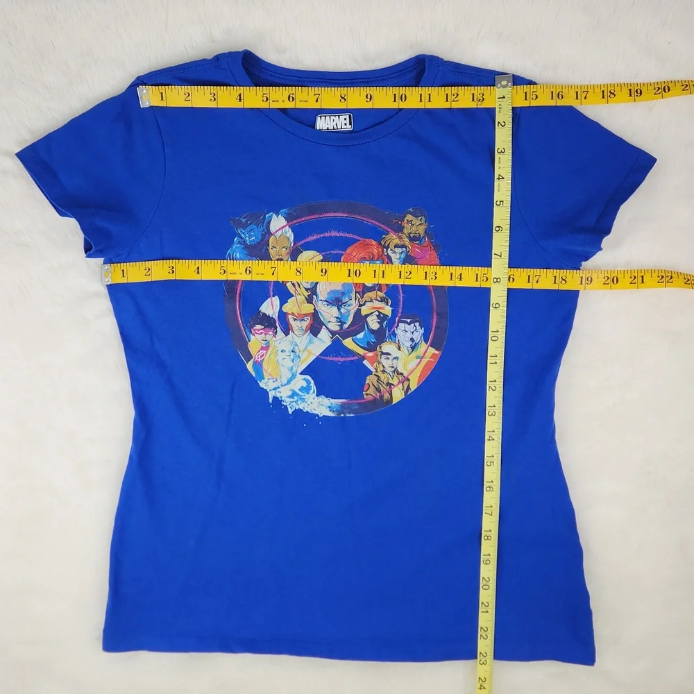 MARVEL Graphic Ladies Crew Neck Tee Size M